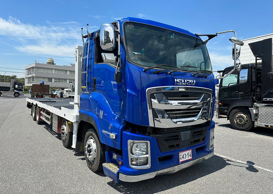 ISUZU GIGA SELF LORDER TRUCK