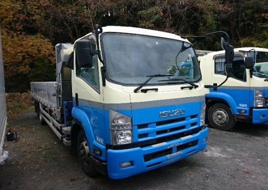 ISUZU FORWARD - CRANE 