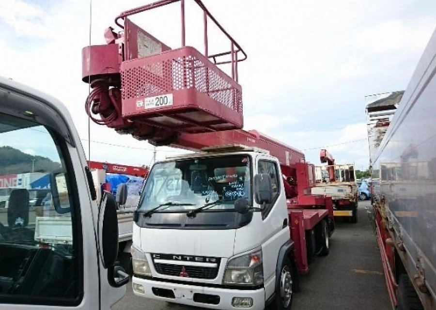 MITSUBISHI FUSO CANTER (AERIAL WORK PLATFORM)- 2006