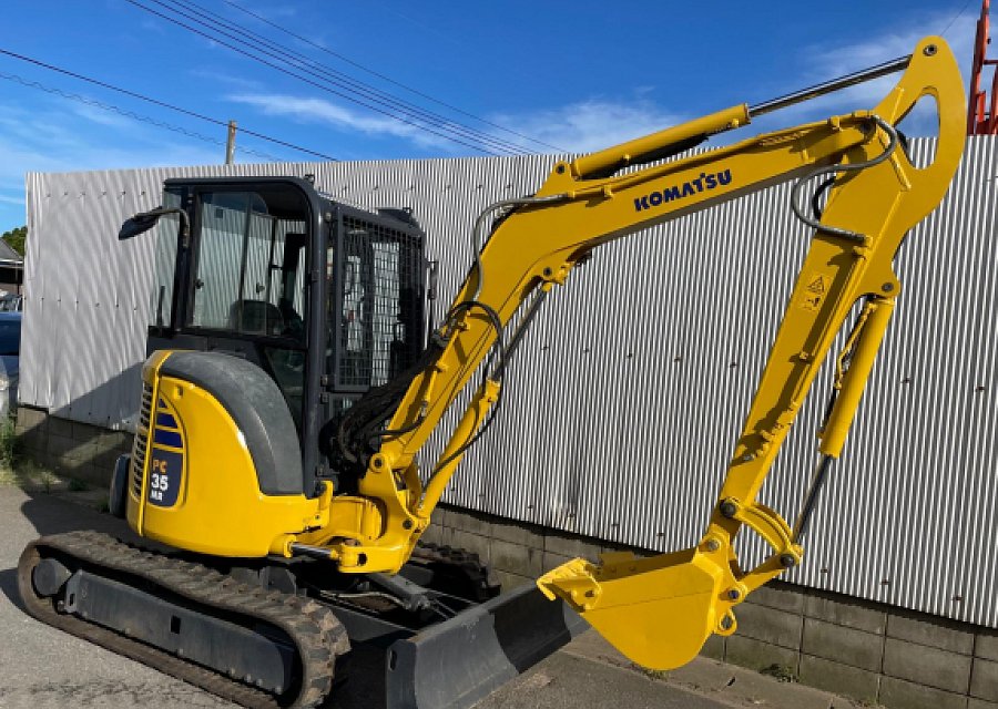 KOMATSU MINI EXCAVATOR